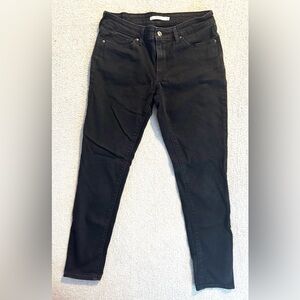 Levi's Women's Black Skinny Jeans